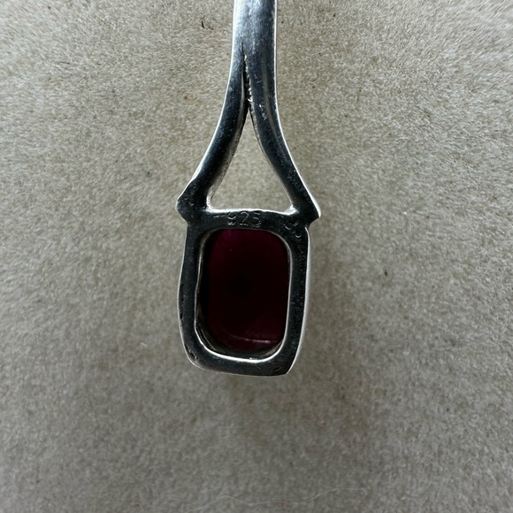 Silver and Garnet Pendant on Silver Twisted Chain - Picture 5 of 11